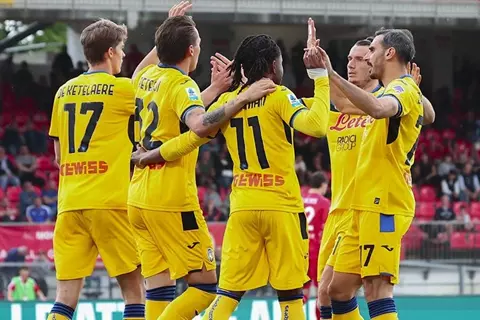 هبوط مونزا رسميًا.. أتالانتا يحقق فوزًا كاسحًا في الدوري الإيطالي (فيديو)